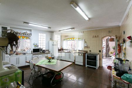 Casa à venda com 250m², 3 quartos e 4 vagas Casa à venda com 250m², 3 quartos e 4 vagasCozinha