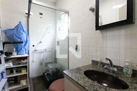 Casa à venda com 250m², 3 quartos e 4 vagas Casa à venda com 250m², 3 quartos e 4 vagasBanheiro da Suíte 2