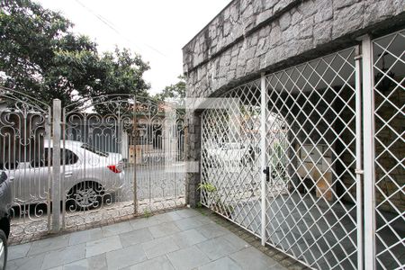 Casa à venda com 250m², 3 quartos e 4 vagas Casa à venda com 250m², 3 quartos e 4 vagasGaragem
