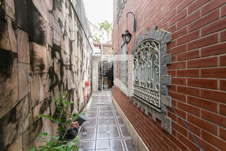 Casa à venda com 250m², 3 quartos e 4 vagas Casa à venda com 250m², 3 quartos e 4 vagasQuintal