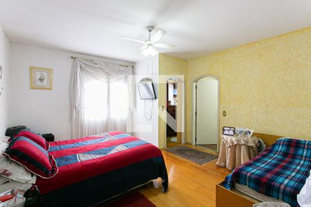 Casa à venda com 250m², 3 quartos e 4 vagas Casa à venda com 250m², 3 quartos e 4 vagasSuíte 1