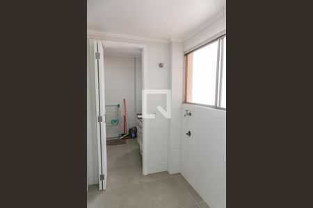 Apartamento à venda com 78m², 2 quartos e sem vaga Apartamento à venda com 78m², 2 quartos e sem vagaÁrea de serviço
