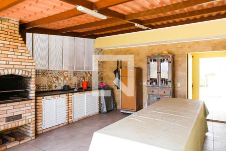 Casa à venda com 438m², 4 quartos e 5 vagasChurrasqueira