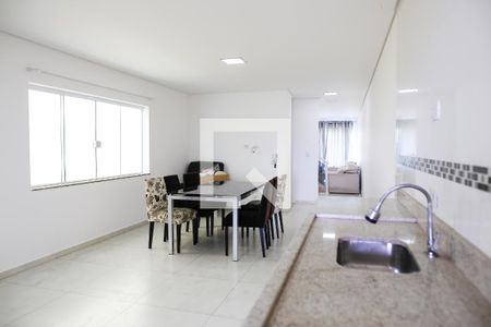 Casa à venda com 438m², 4 quartos e 5 vagasCozinha