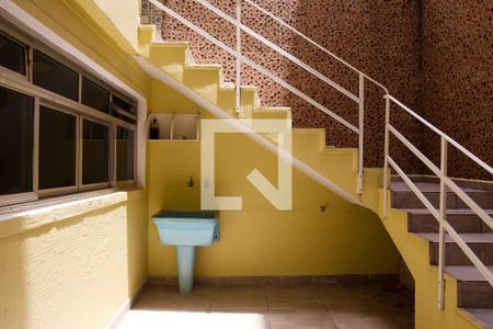 Casa à venda com 438m², 4 quartos e 5 vagasQuintal