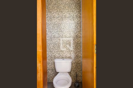 Casa à venda com 438m², 4 quartos e 5 vagasBanheiro da Cobertura