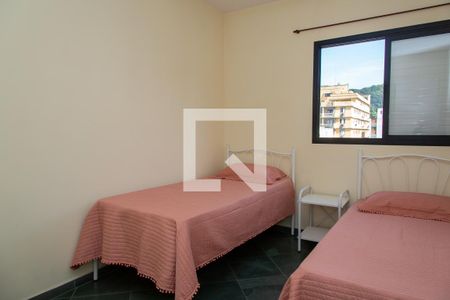 Quarto de apartamento para alugar com 2 quartos, 75m² em Vila Júlia, Guarujá