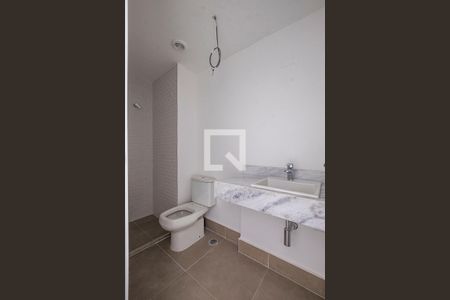 Banheiro de kitnet/studio para alugar com 1 quarto, 27m² em Jardim das Bandeiras, São Paulo