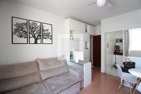 Sala de apartamento à venda com 2 quartos, 56m² em Vila Cloris, Belo Horizonte