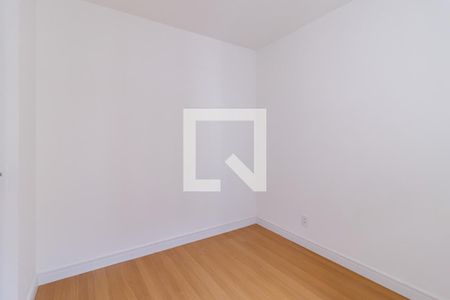 Quarto 1 de apartamento para alugar com 2 quartos, 40m² em Jardim Santa Emilia, São Paulo