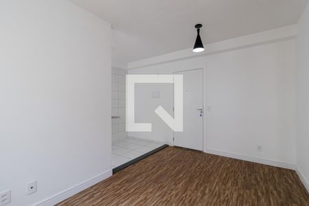 Sala de apartamento para alugar com 2 quartos, 40m² em Jardim Santa Emilia, São Paulo