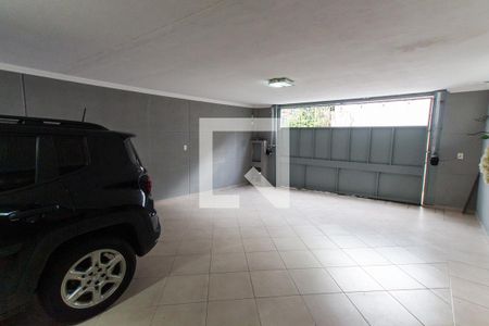 Casa para alugar com 350m², 4 quartos e 6 vagas Casa para alugar com 350m², 4 quartos e 6 vagasGaragem