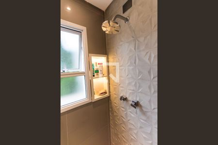 Casa para alugar com 350m², 4 quartos e 6 vagas Casa para alugar com 350m², 4 quartos e 6 vagasBanheiro da Suíte 2