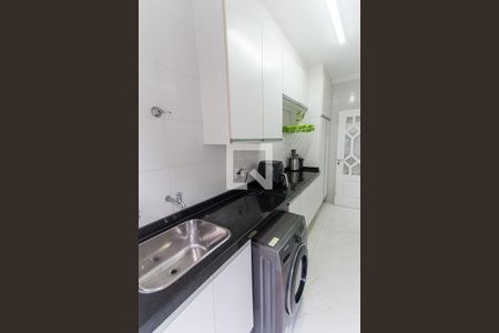 Casa para alugar com 350m², 4 quartos e 6 vagas Casa para alugar com 350m², 4 quartos e 6 vagasÁrea de Serviço