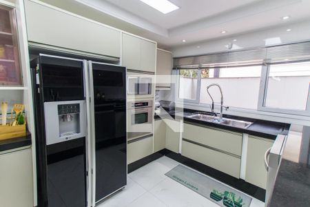 Cozinha de casa para alugar com 4 quartos, 350m² em Horto Florestal, São Paulo