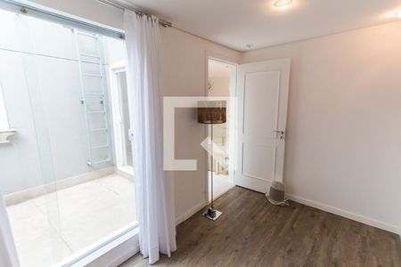 Casa para alugar com 350m², 4 quartos e 6 vagas Casa para alugar com 350m², 4 quartos e 6 vagasQuarto