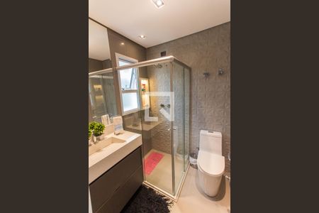 Casa para alugar com 350m², 4 quartos e 6 vagas Casa para alugar com 350m², 4 quartos e 6 vagasBanheiro da Suíte 2
