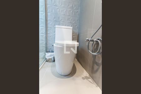 Casa para alugar com 350m², 4 quartos e 6 vagas Casa para alugar com 350m², 4 quartos e 6 vagasBanheiro da Suíte 2