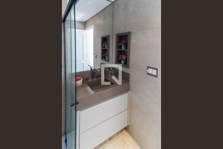 Casa para alugar com 350m², 4 quartos e 6 vagas Casa para alugar com 350m², 4 quartos e 6 vagasBanheiro da Suíte 3
