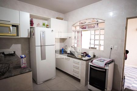 Casa à venda com 360m², 7 quartos e 3 vagas Casa à venda com 360m², 7 quartos e 3 vagasCozinha casa 1