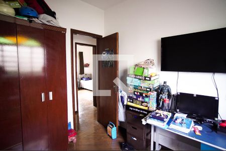 Casa à venda com 360m², 7 quartos e 3 vagas Casa à venda com 360m², 7 quartos e 3 vagasQuarto 1 casa 2