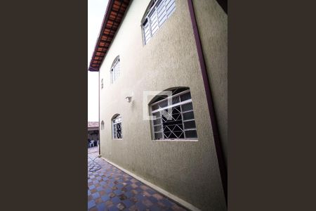 Casa à venda com 360m², 7 quartos e 3 vagas Casa à venda com 360m², 7 quartos e 3 vagasÁrea Externa