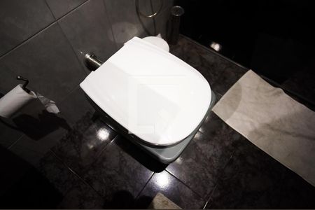 Casa à venda com 360m², 7 quartos e 3 vagas Casa à venda com 360m², 7 quartos e 3 vagasBanheiro do quarto 1 casa 1