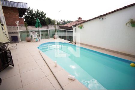 Casa à venda com 360m², 7 quartos e 3 vagasPiscina casa 1