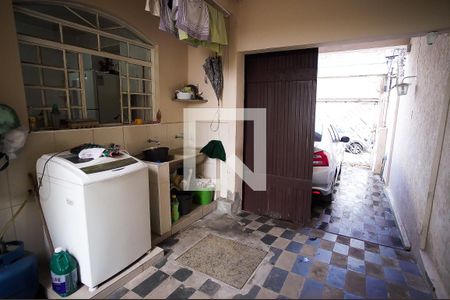 Casa à venda com 360m², 7 quartos e 3 vagas Casa à venda com 360m², 7 quartos e 3 vagasÁrea de Serviço casa 1
