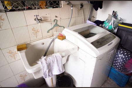 Casa à venda com 360m², 7 quartos e 3 vagas Casa à venda com 360m², 7 quartos e 3 vagasÁrea de Serviço casa 2