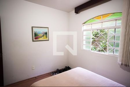 Casa à venda com 360m², 7 quartos e 3 vagas Casa à venda com 360m², 7 quartos e 3 vagasQuarto 3 casa 1