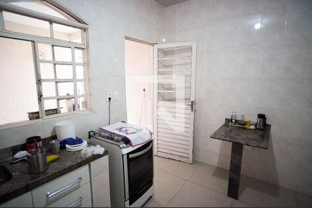 Casa à venda com 360m², 7 quartos e 3 vagas Casa à venda com 360m², 7 quartos e 3 vagasCozinha casa 1