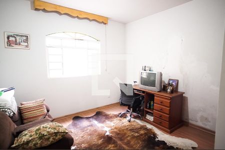 Casa à venda com 360m², 7 quartos e 3 vagas Casa à venda com 360m², 7 quartos e 3 vagasQuarto 2 casa 1