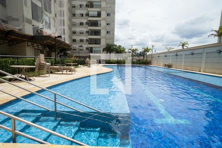 Apartamento para alugar com 70m², 2 quartos e 1 vagaÁrea comum - Piscina