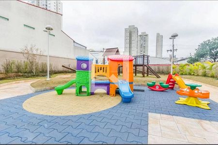 Apartamento para alugar com 61m², 2 quartos e 1 vaga Apartamento para alugar com 61m², 2 quartos e 1 vagaÁrea comum - Playground