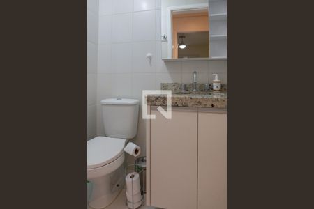 Apartamento para alugar com 61m², 2 quartos e 1 vaga Apartamento para alugar com 61m², 2 quartos e 1 vagaBanheiro Social