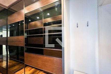Apartamento à venda com 373m², 3 quartos e 4 vagasCloset