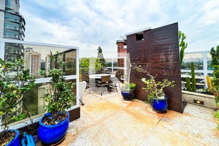 Apartamento à venda com 373m², 3 quartos e 4 vagasCobertura