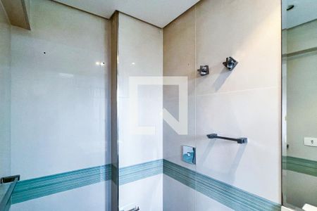 Apartamento à venda com 373m², 3 quartos e 4 vagasBanheiro da Suíte 1