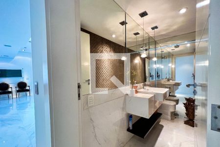 Apartamento à venda com 373m², 3 quartos e 4 vagasLavabo