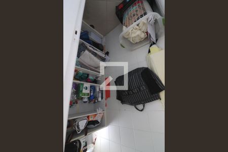 Apartamento à venda com 79m², 3 quartos e 2 vagasDispensa