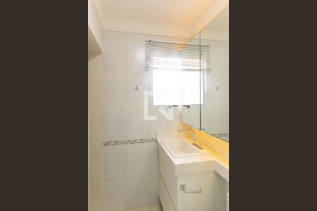 Casa de condomínio para alugar com 130m², 3 quartos e 3 vagas Casa de condomínio para alugar com 130m², 3 quartos e 3 vagasBanheiro da Suíte