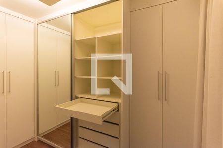 Casa de condomínio para alugar com 130m², 3 quartos e 3 vagas Casa de condomínio para alugar com 130m², 3 quartos e 3 vagasQuarto 2 - Armários