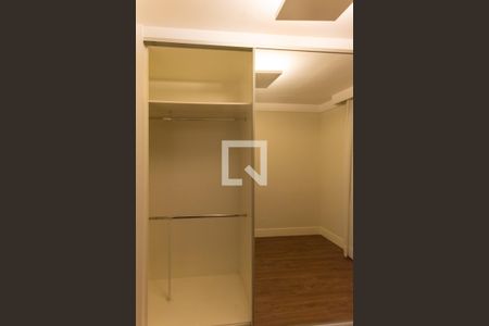 Casa de condomínio para alugar com 130m², 3 quartos e 3 vagas Casa de condomínio para alugar com 130m², 3 quartos e 3 vagasQuarto 2 - Armários