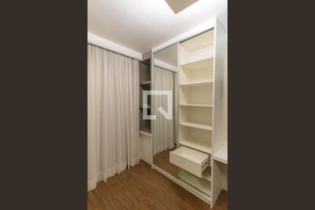 Casa de condomínio para alugar com 130m², 3 quartos e 3 vagas Casa de condomínio para alugar com 130m², 3 quartos e 3 vagasQuarto 1 - Armários