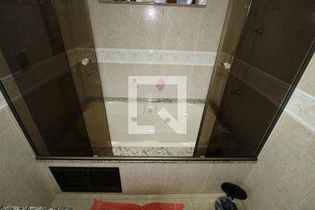 Casa à venda com 300m², 3 quartos e 4 vagasBanheiro 2