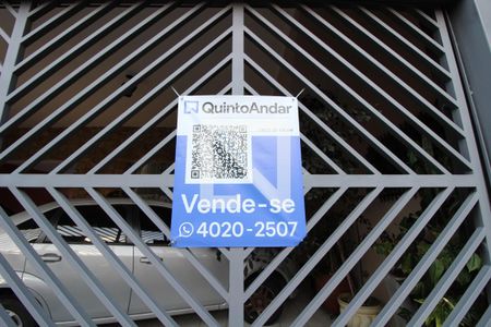 Casa à venda com 300m², 3 quartos e 4 vagasPlaquinha