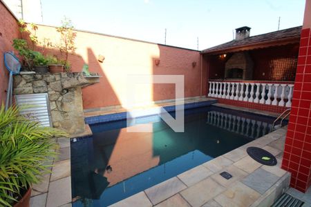 Casa à venda com 300m², 3 quartos e 4 vagasÁrea comum