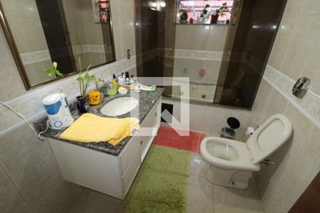 Casa à venda com 300m², 3 quartos e 4 vagasBanheiro 2