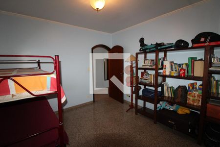 Casa à venda com 300m², 3 quartos e 4 vagasQuarto 2